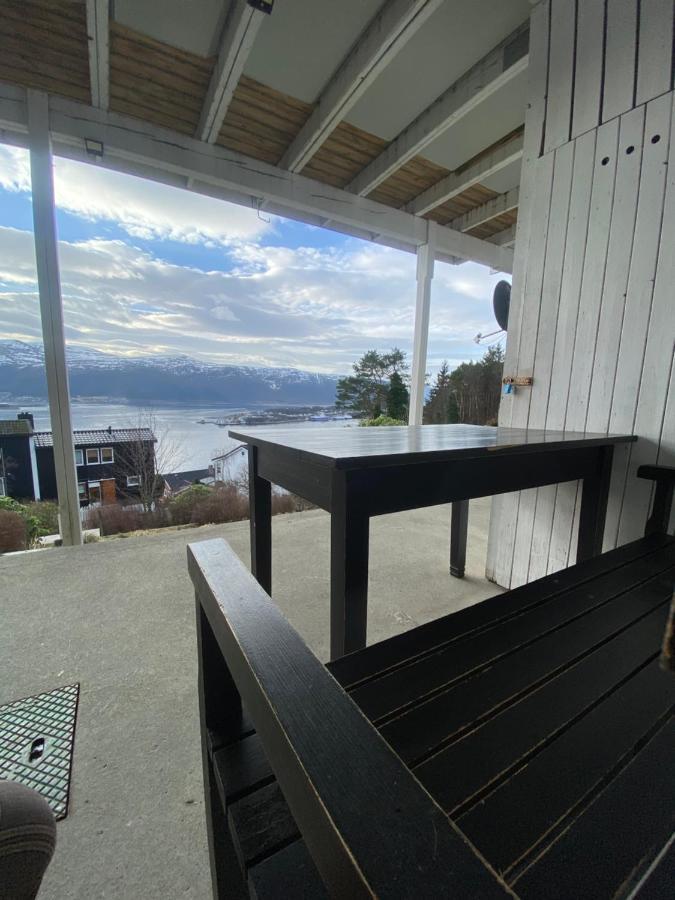 Great Place With View To The Mountains And Fjord Alesund Bagian luar foto